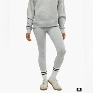 WeWoreWhat High Rise Solid Activewear Legging in Solid Heather Grey